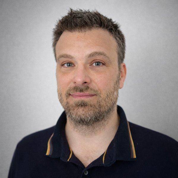 Jean-Pascal Coutris - Senior iOS Developer | Swift | SwiftUI | UIKit