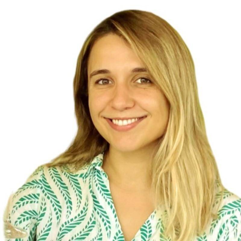 Clara  - SEO : Audit, Formation, Website 📈 Free engagée 🌍