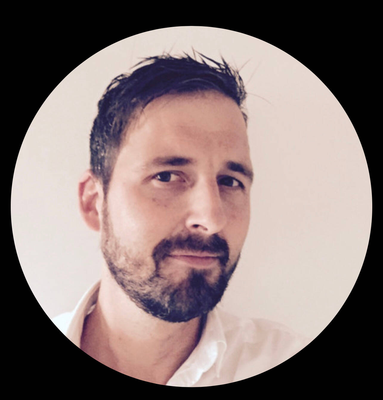 Ruben  - AI-Driven Tech Consultant & EdTech Innovator