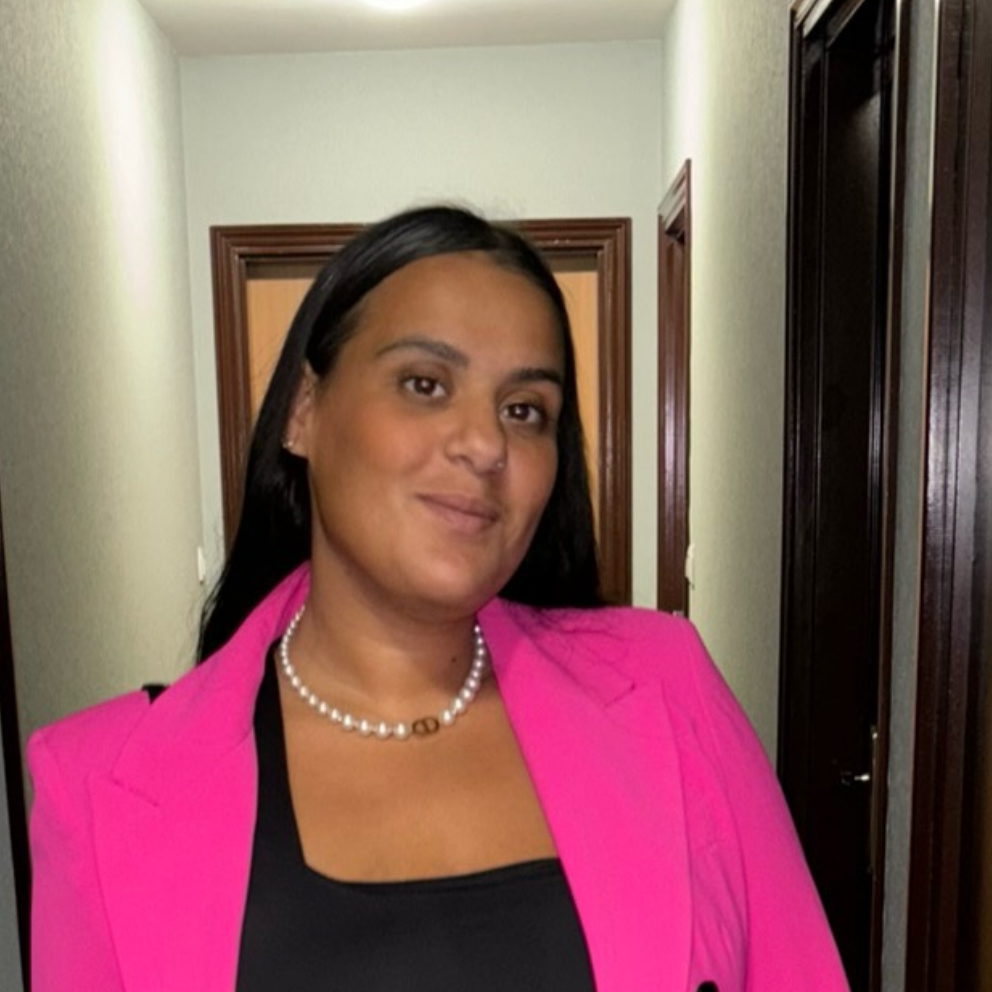 Djamila Hadji - Assistante Virtuelle
