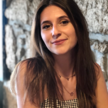 Emma  - Specialist in Technical SEO , GA4 and GEO (AI Search)