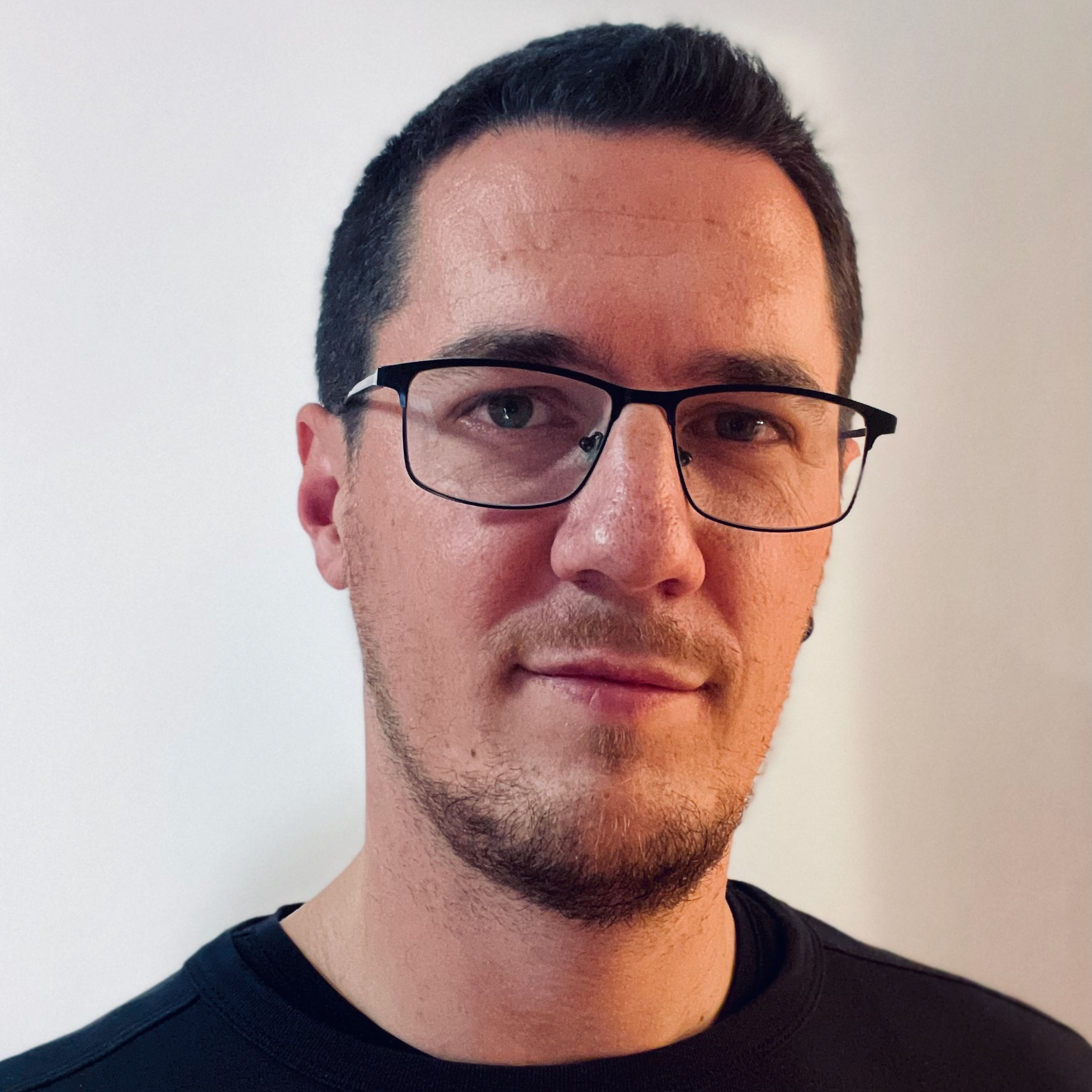 Alex  - DevOps | SysAdmin | Infra | Network