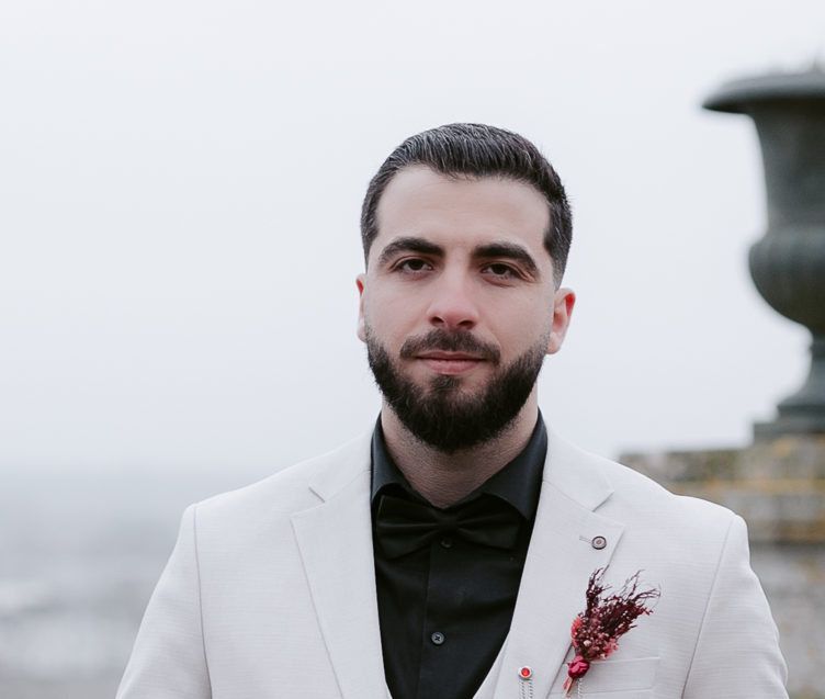 Uzay Umut Sağ