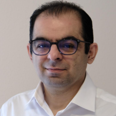 Rusbeh Abtahi - Softwarearchitekt | GenAI & Automotive
