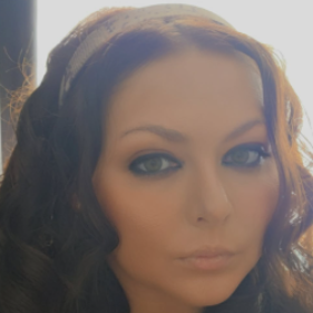 Nikki Smith - Customer Services