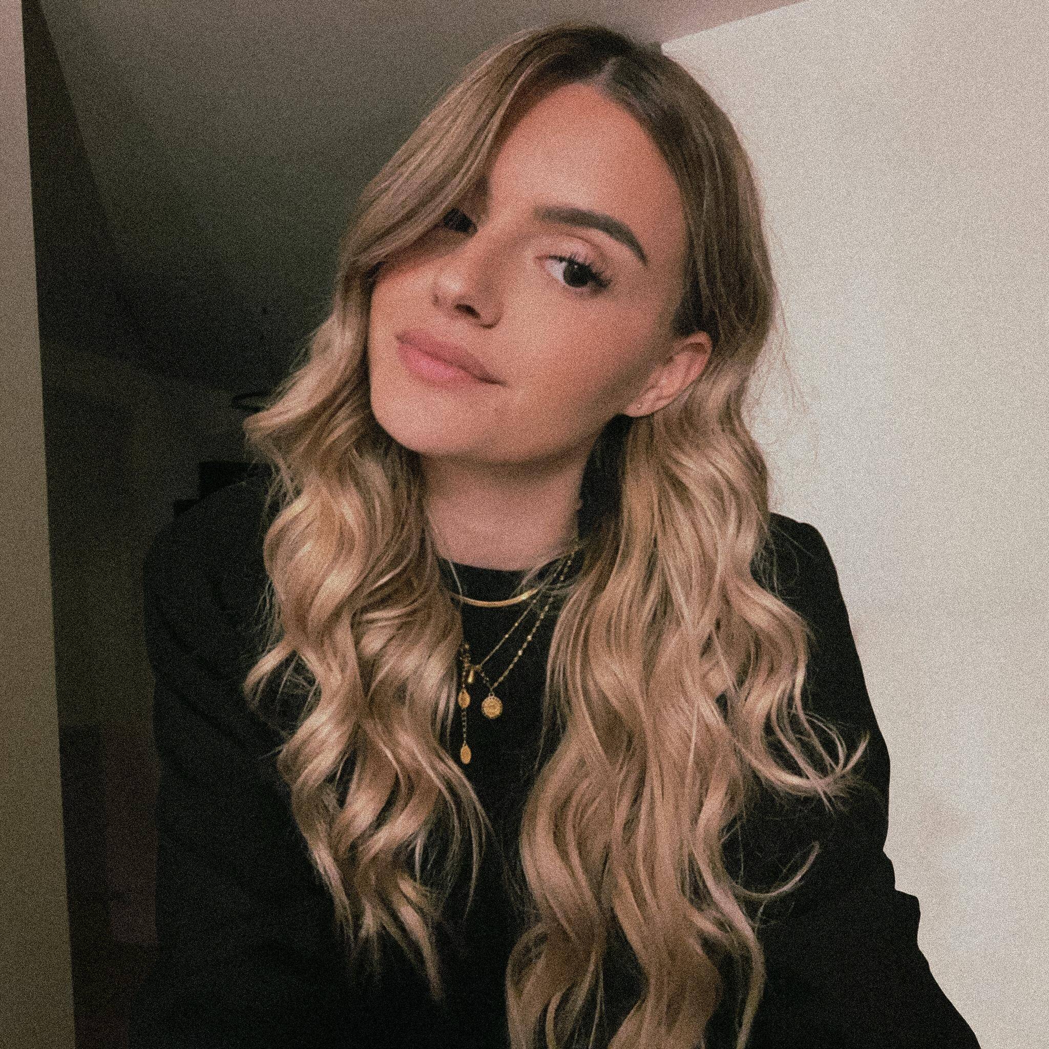 Elisa B.