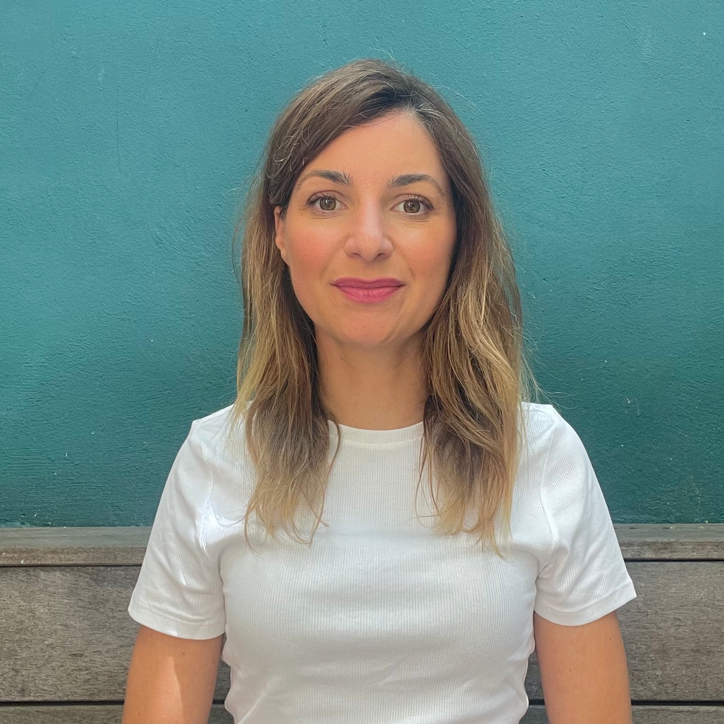 Emmanuelle C.