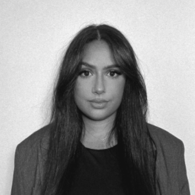 Soukaïna El Yousefy - Social Media Manager & Directrice Artistique