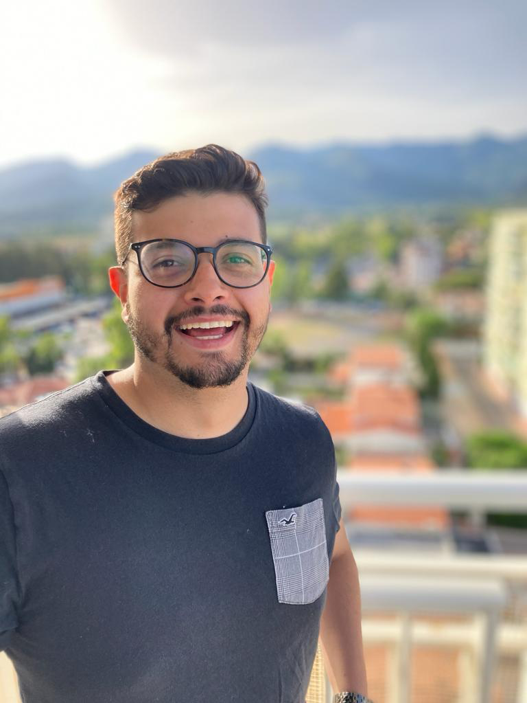 Sergio Pérez - AI Solutions Engineer & Tech Lead