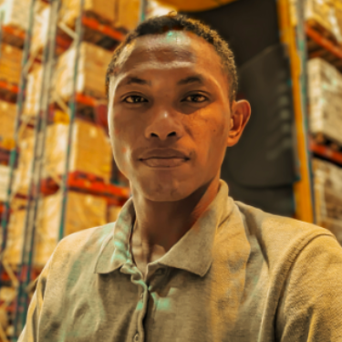 Nomenjanahary Solofoniaina Jean Pierre - OPÉRATEUR D'USINE – CARISTE