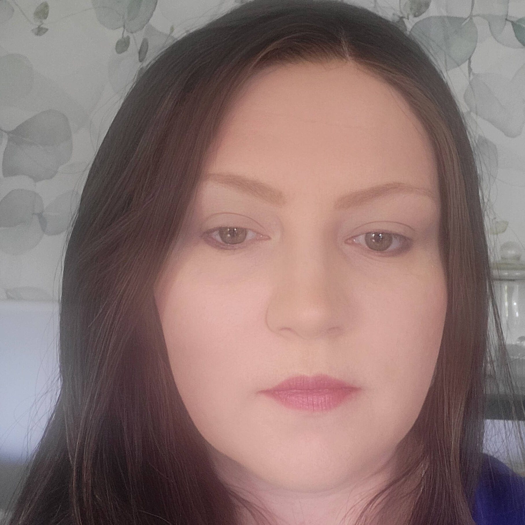 Anne  - Rédactrice de courriers administratifs et emails 