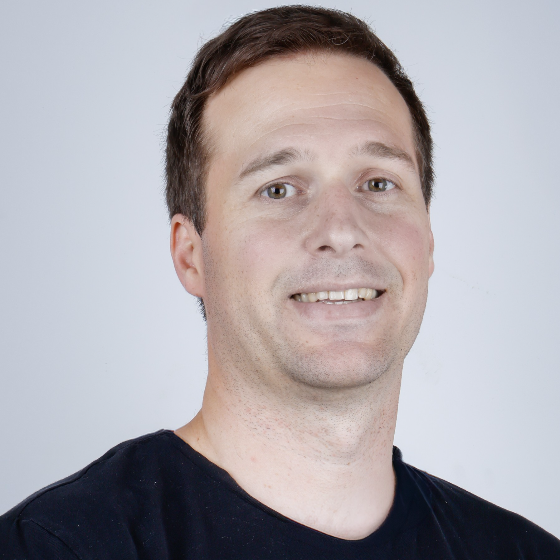 Gilles L. - Software Engineer AI+ML / Data