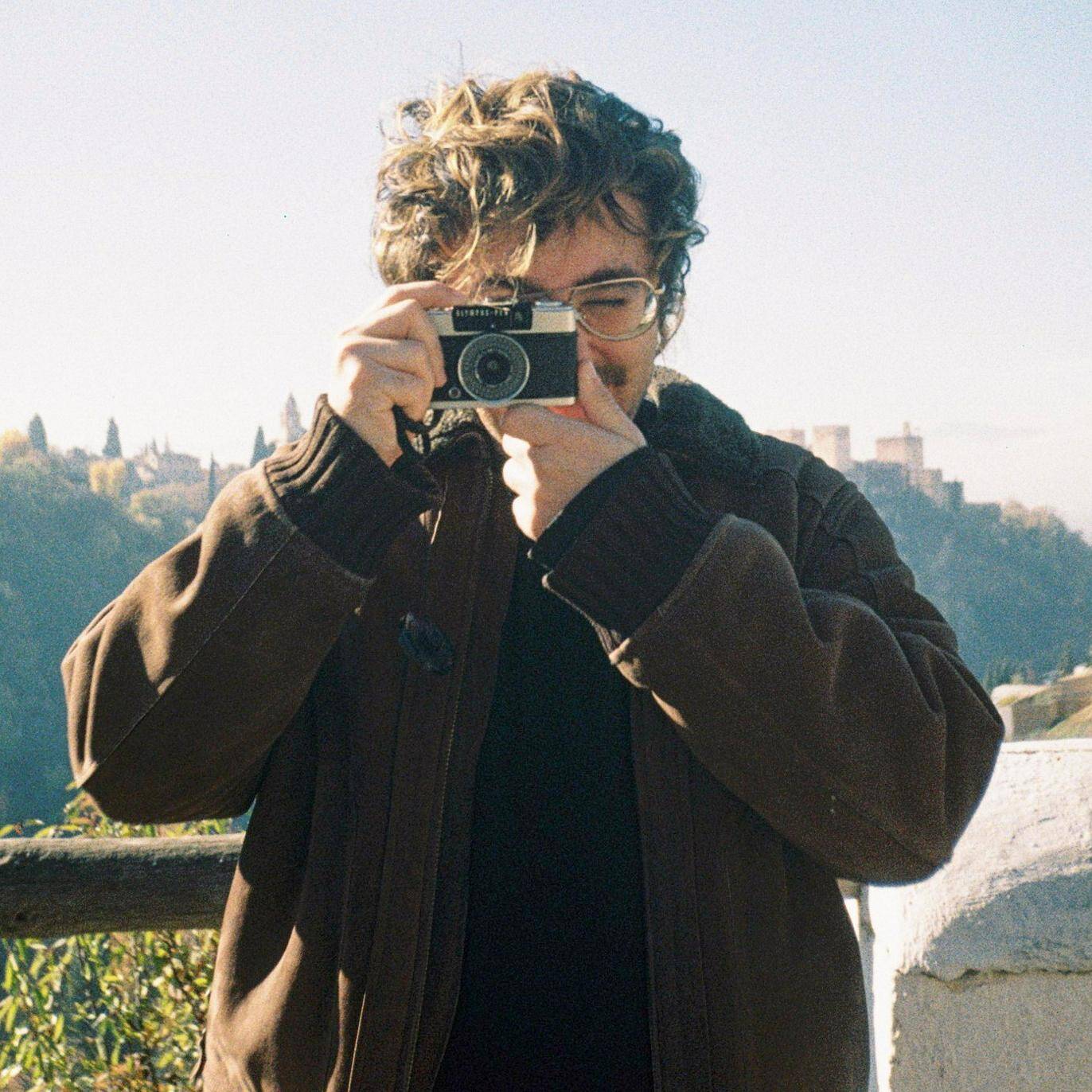 Agustin  - Luminotecnia, fotógrafo, ayudante y editor