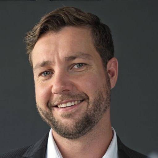Sacha K. - Commerce - Stratégie - Service client