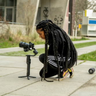 Morgane Mboma - Photographe/vidéaste/graphiste