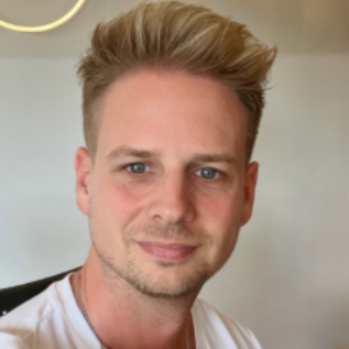 Daniel Nagy - BUSINESS, PRODUCT & OPS. LEADER | B2B PLATFORMS