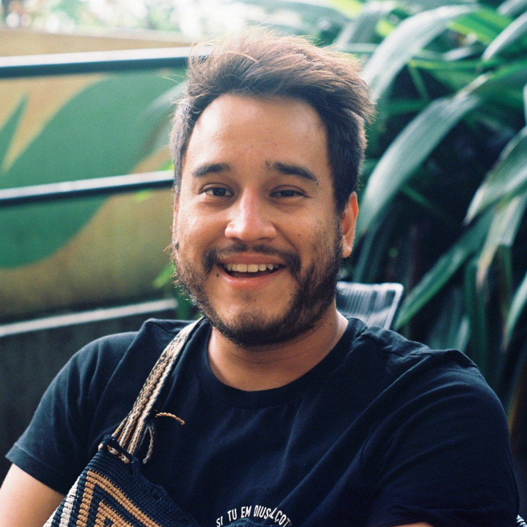 Jorge David Pérez - Fillmmaker, Director, Editor y sonidista