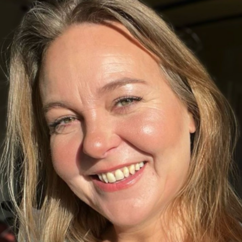 Marie-Hélène Née - Assistante de direction - Executive assistant