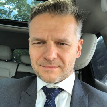 Philippe  - Customer Line Director