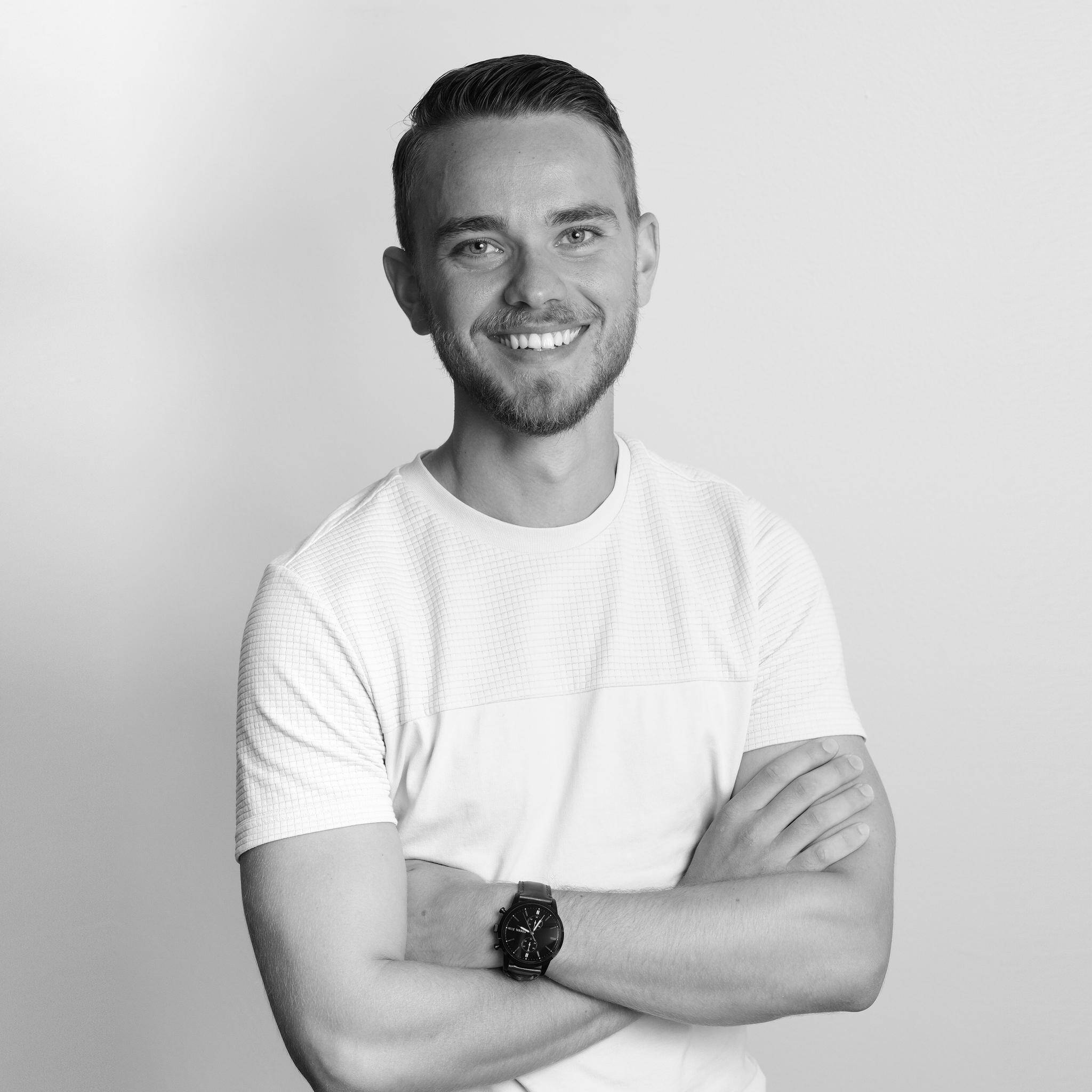 Roy De Vries - UI | UX Designer & Webflow Developer