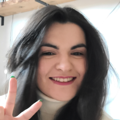 Sarah El Abbadi - PRODUCTRICE FREELANCE