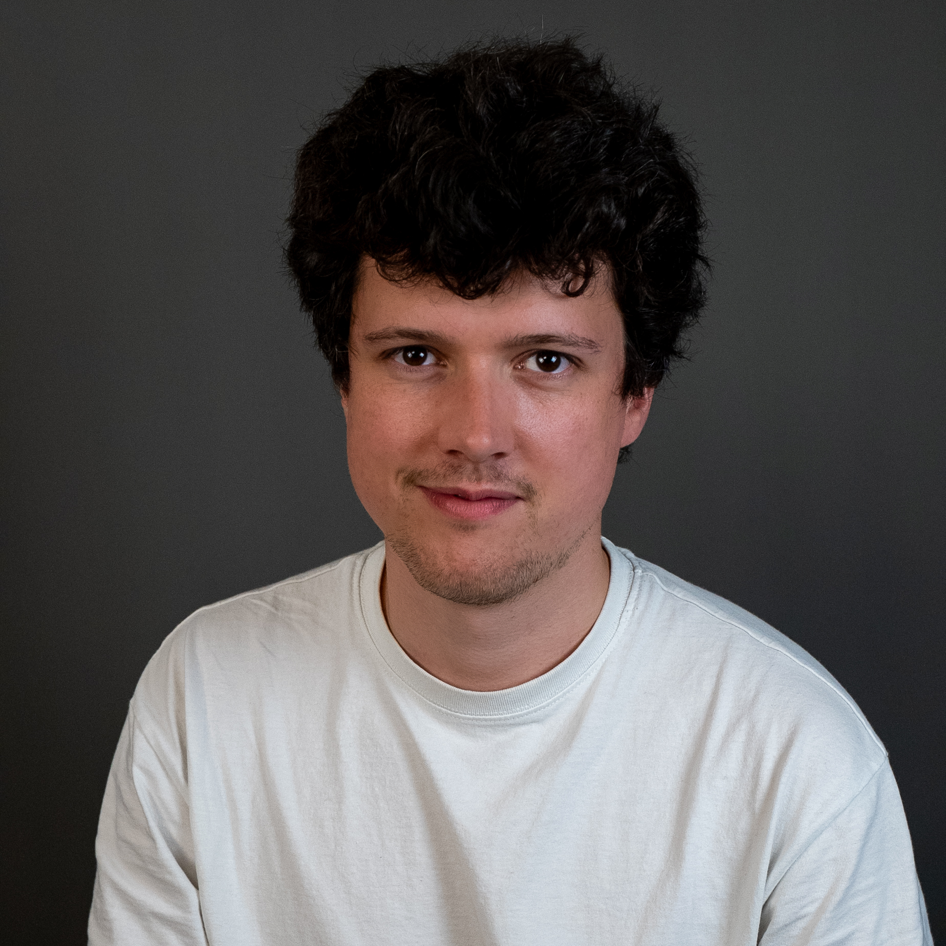 Bastien Gros - Réalisateur - cadreur - monteur