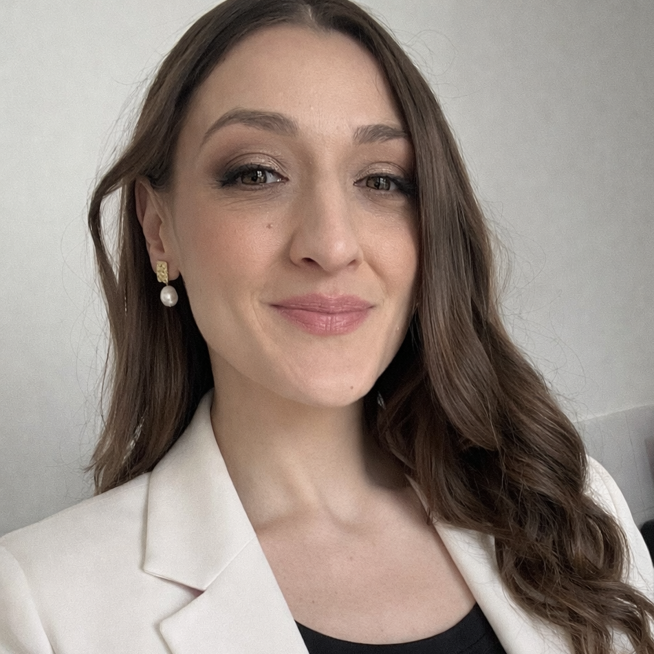 Alexandra  - Consultant BI SENIOR