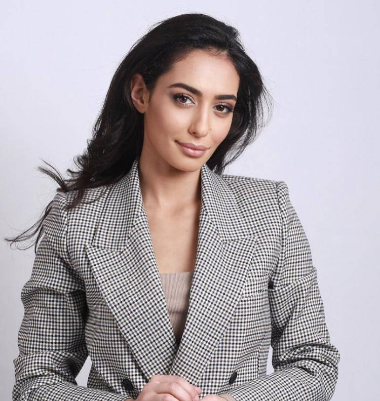 Sarah  - Business strategist & growth venture