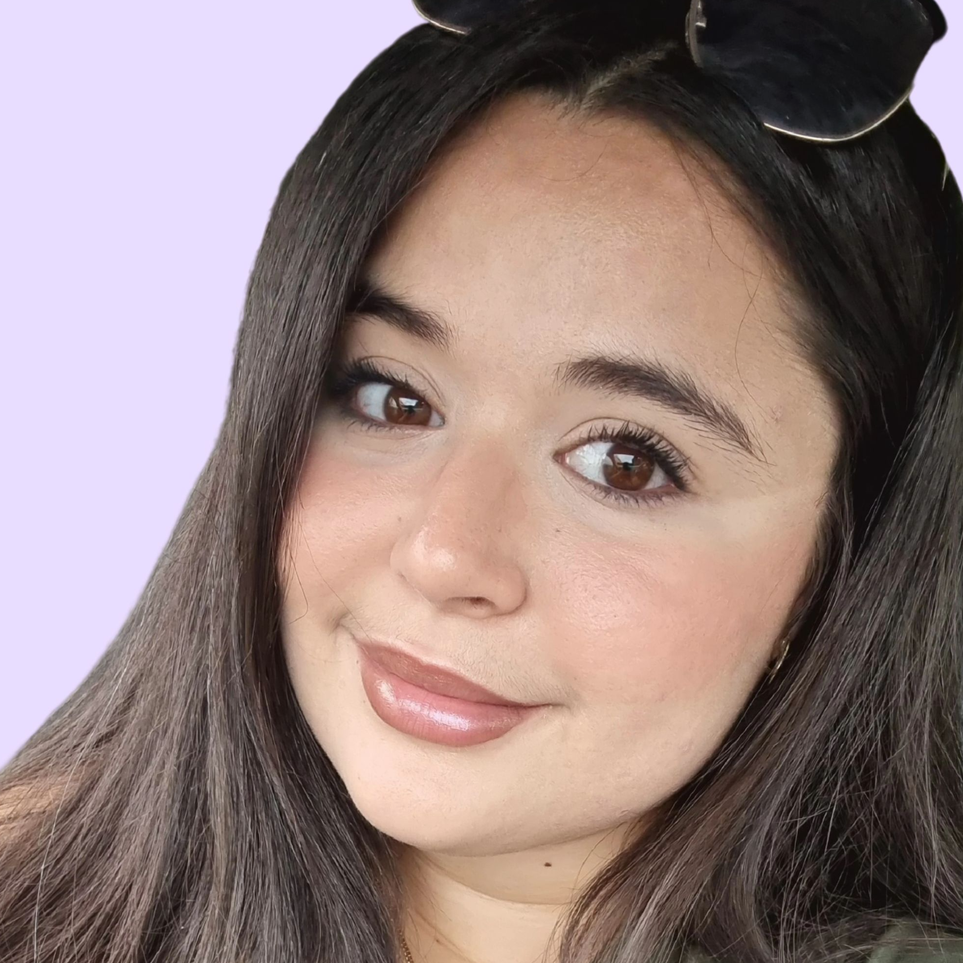 Karina T. - Community Manager | Réseaux sociaux | CM