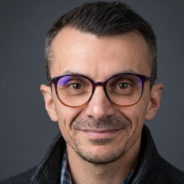 Rémy Jean-Louis P. - Vidéaste-Réalisateur & Consultant Marketing