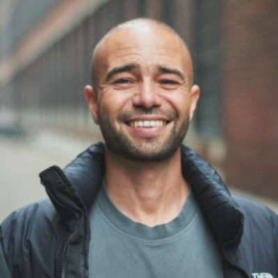 Asmoun  - Copywriter, editor and Translator (NL-EN)