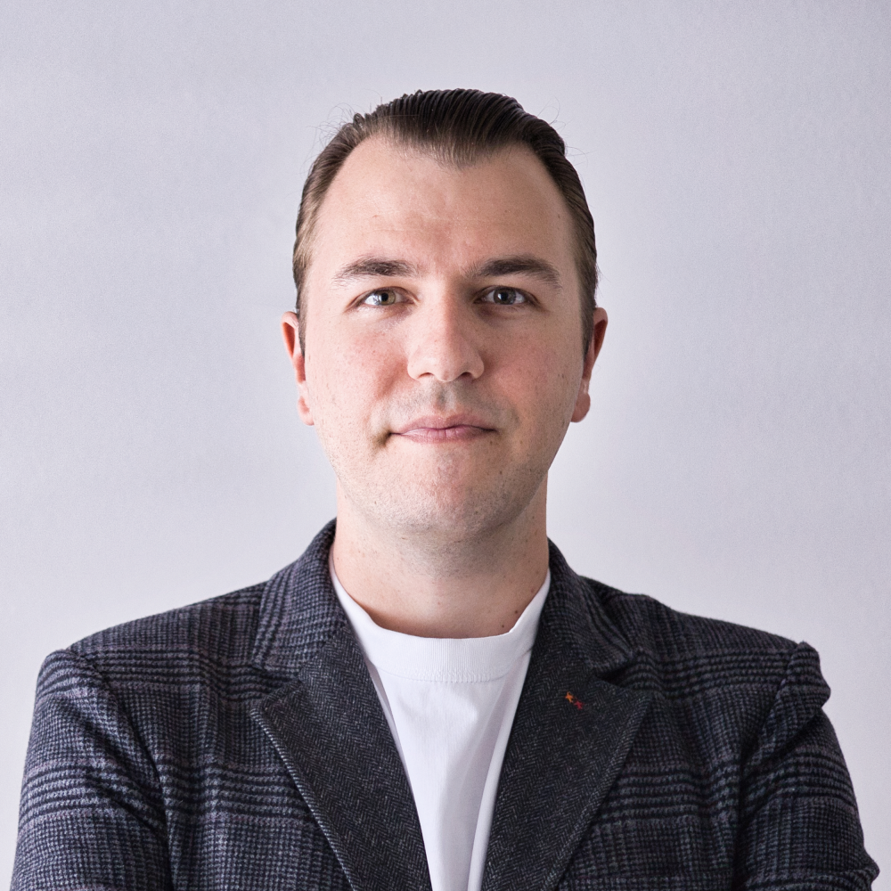 Alexander  - Senior Google Ads Manager