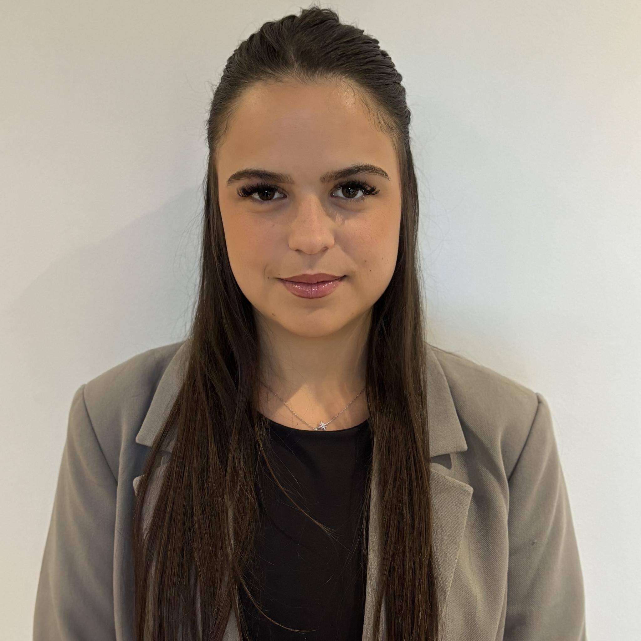 Emma  - Consultante en gestion et communication 