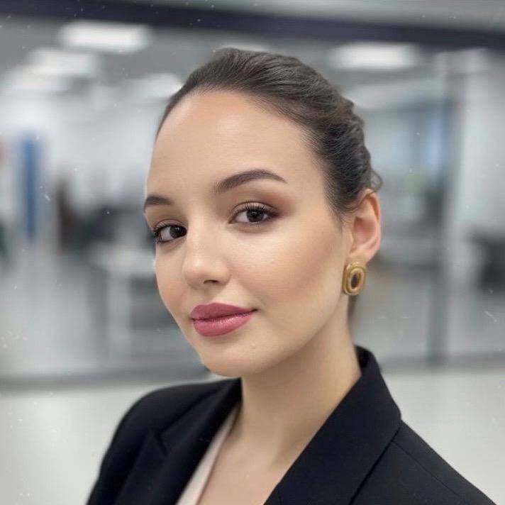 Sara E. - Consultante en Supply Chain
