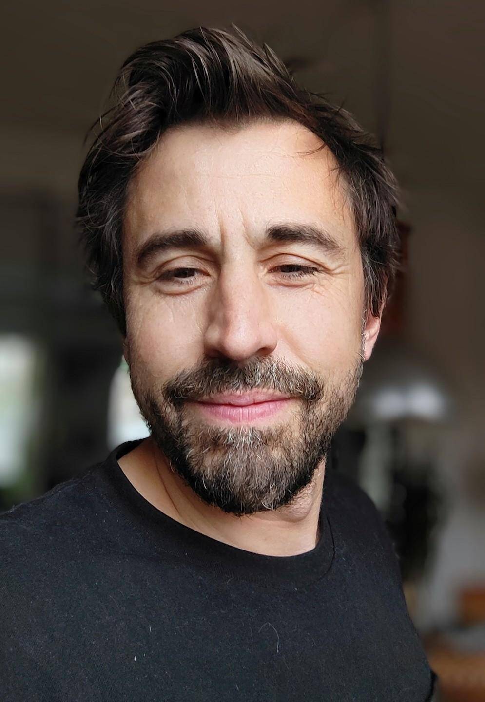 Alexandre L.