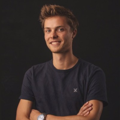 Tomas Naessens