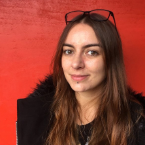 Jade-Roxanne  - Französisch > Englisch Übersetzer/Korrektor