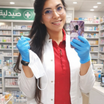 Lubna Altinawi - Apothekerin für medizinische Inhalte, Lektorin