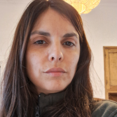 Paula Moro - Licenciada en Tecnología de los Alimentos.  Microb