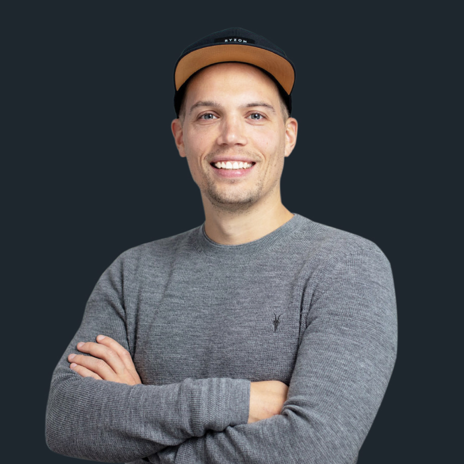 Dennis Götz - Full-Stack Designer (Web, Mobile, UX, UI)
