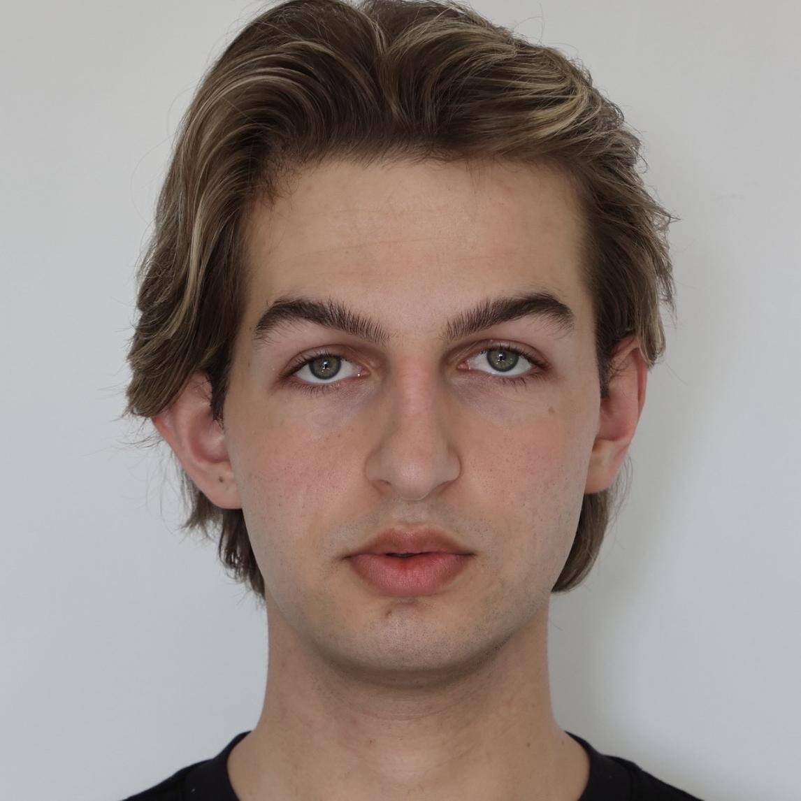 Pierre  - GUEST EXPERIENCE MANAGER