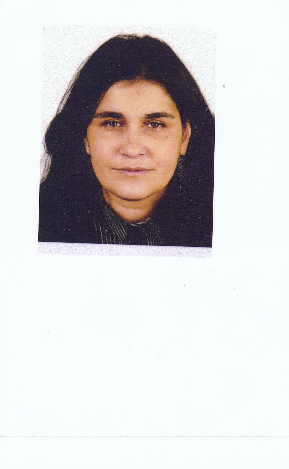 Petronela  - Researcher, translator, events organizer