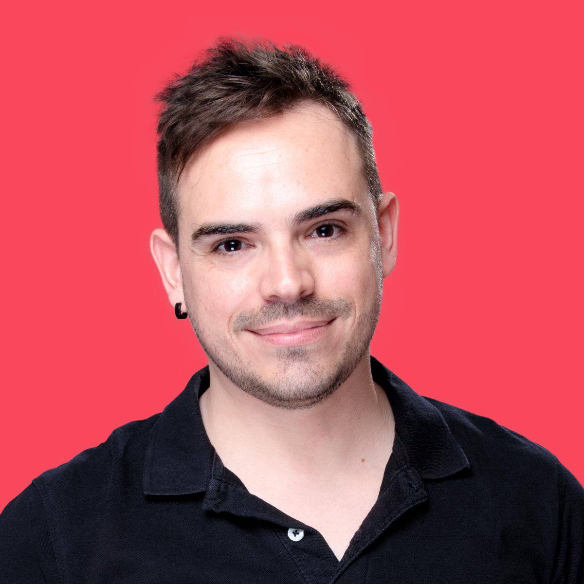 Manu García - Diseñador gráfico especializado en branding