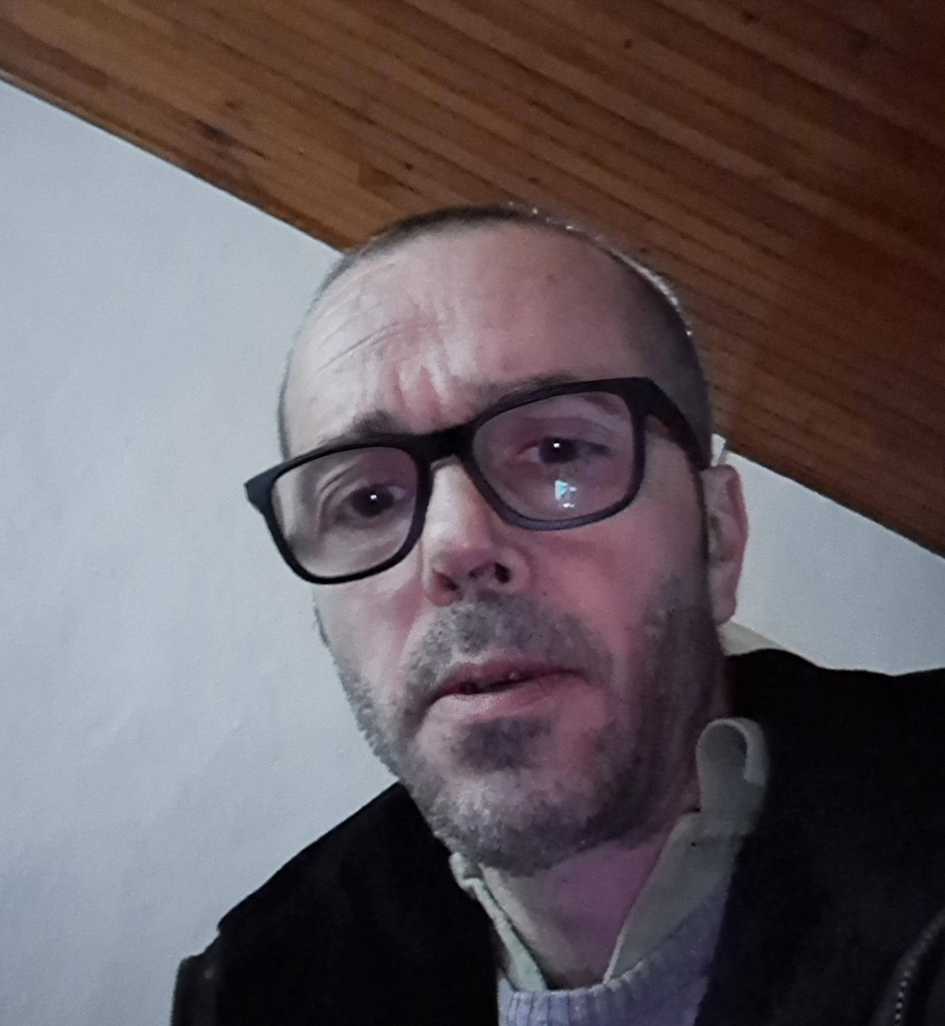 Khetib Karim - IT services