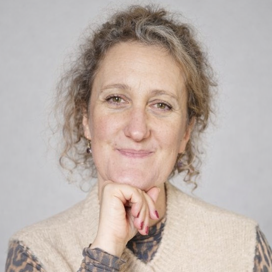 Darya Petrusha - Traducteur FR ↔ UA / RU & accompagnement administr