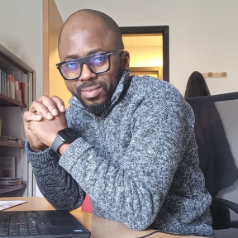 Serge Mboma - Graphiste — Maquettiste 