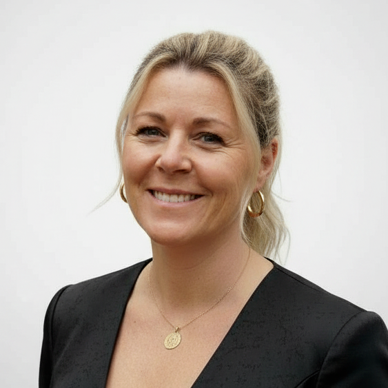 Bianca Catarossi - CMO | Growth Director | Transition | FR-DE
