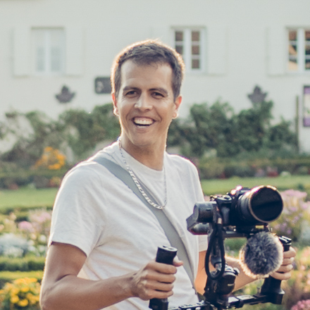 Jordan R. - Cadreur monteur vidéaste freelance Corpo 🎬