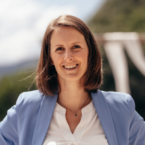 Sandra Sauer