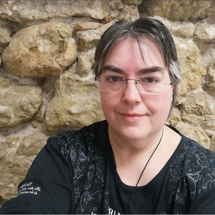 Ruth  - Technical and medical translator (EN -> ES/CA)